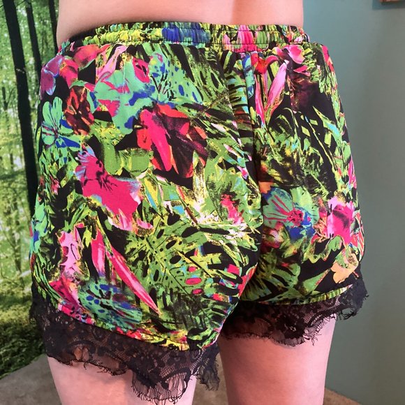 Bongo Tropical Floral Drawstring Shorts with Black Lace Trim - Picture 2 of 2